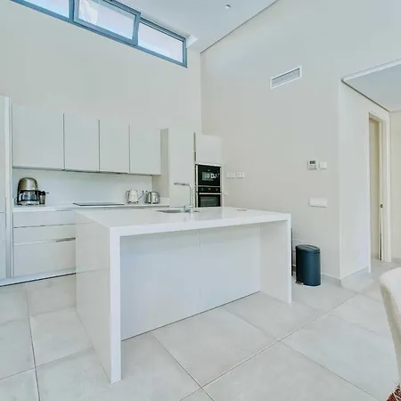2223 Modern Design Pool Villa